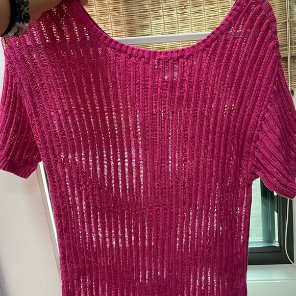 Deep pink crochet sweater - Picture 3 of 5